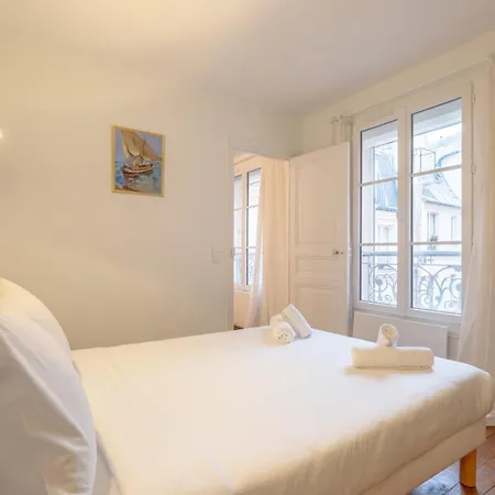 St Dominique Gem, 5 Min Walk To The Eiffel Tower Apartment