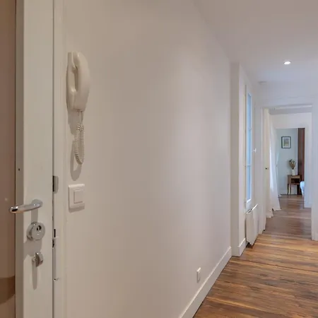 Apartment St Dominique Gem, 5 Min Walk To The Eiffel Tower
