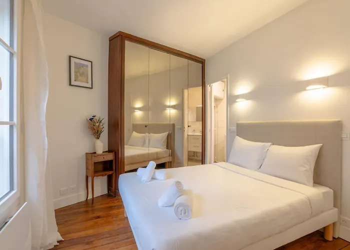 St Dominique Gem, 5 Min Walk To The Eiffel Tower *