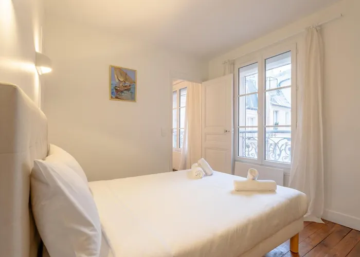 St Dominique Gem, 5 Min Walk To The Eiffel Tower Apartamento