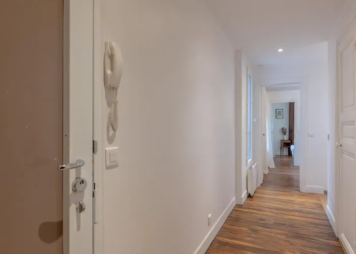 Apartamento St Dominique Gem, 5 Min Walk To The Eiffel Tower